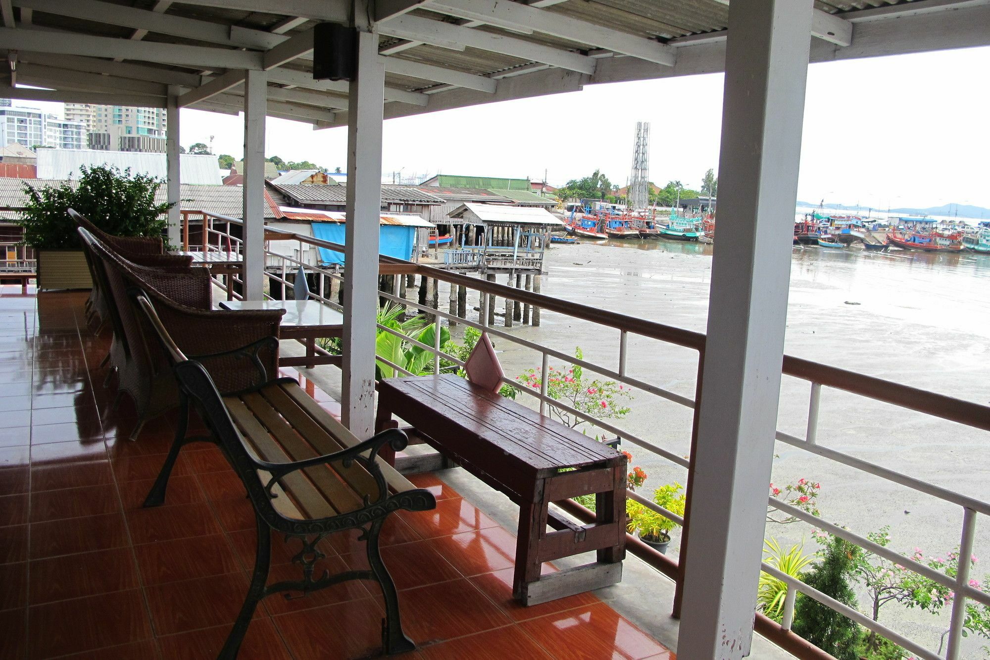 Samchai Hotel Si Racha Luaran gambar