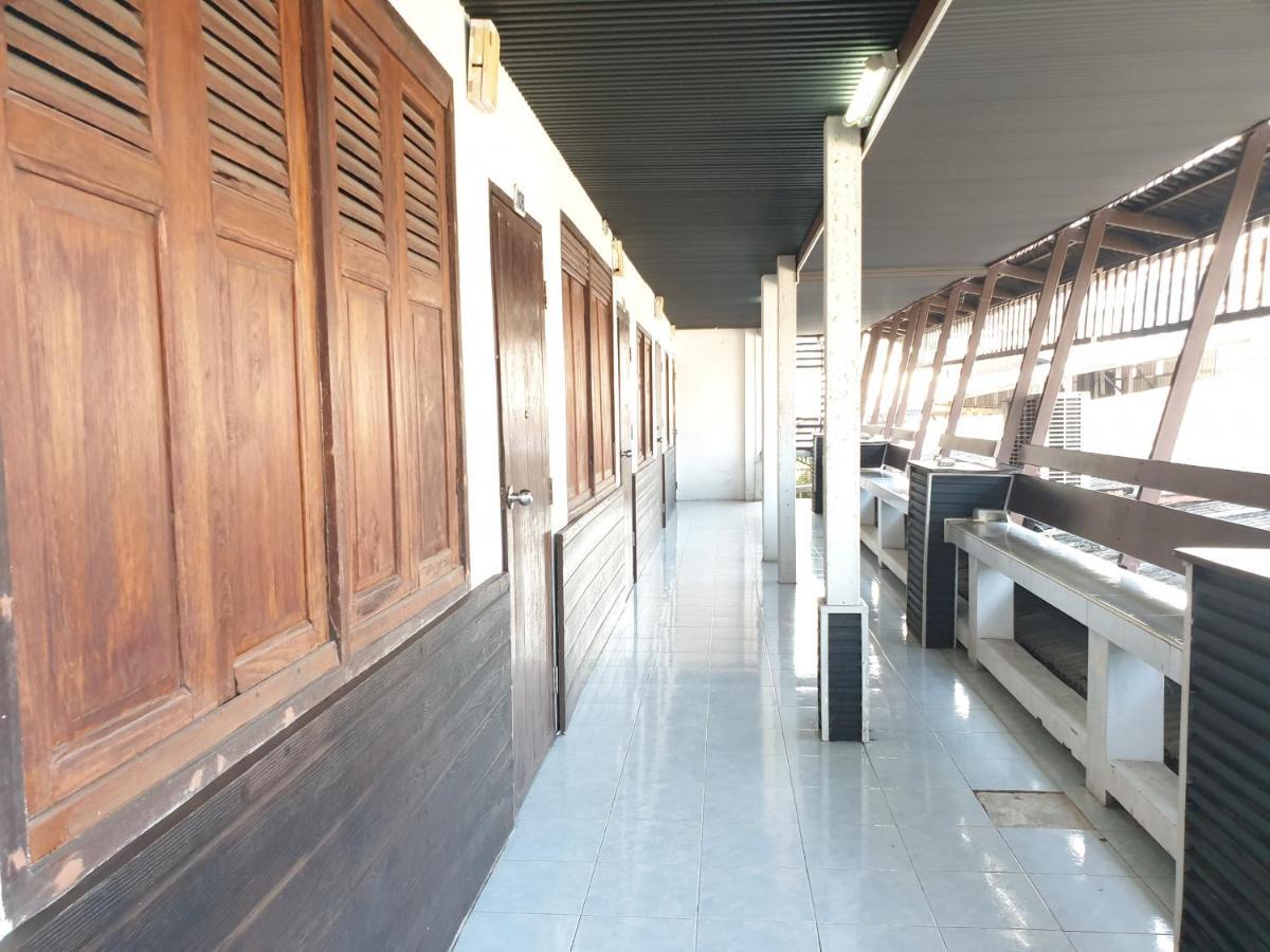 Samchai Hotel Si Racha Luaran gambar